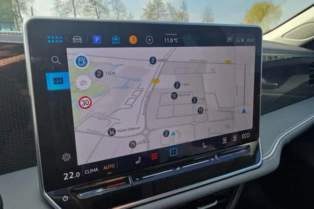 Volkswagen Passat (2024) thumbnail 13