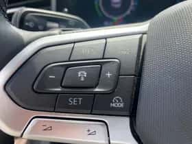 Volkswagen Passat (2025) thumbnail 18