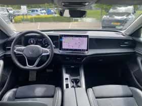 Volkswagen Passat (2025) thumbnail 8