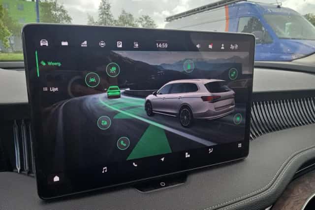 Škoda Superb (2025) thumbnail 11