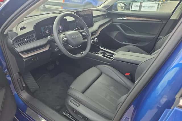 Škoda Superb (2025) thumbnail 4
