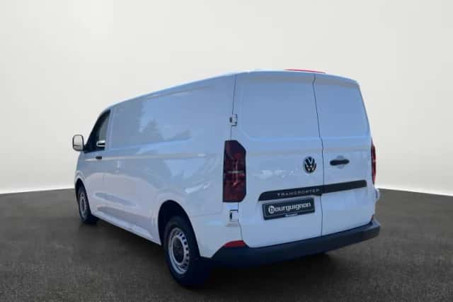 Volkswagen Transporter (2025) thumbnail 2