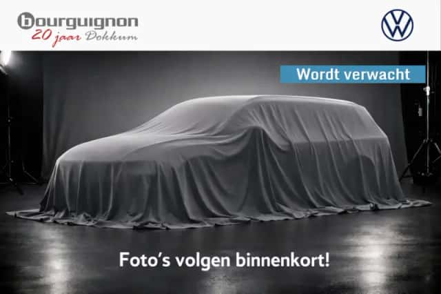 Volkswagen Passat (2025) thumbnail 1