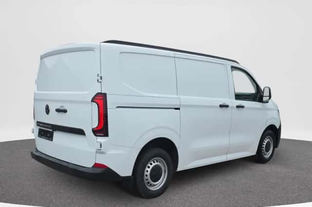 Volkswagen E-Transporter (2026) thumbnail 5