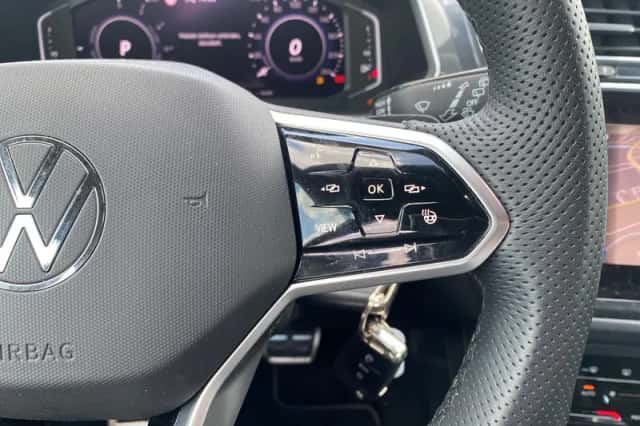 Volkswagen Tiguan (2021) thumbnail 12