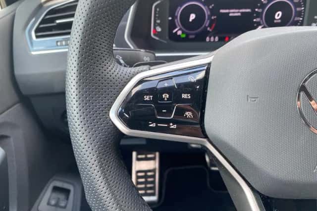 Volkswagen Tiguan (2021) thumbnail 10