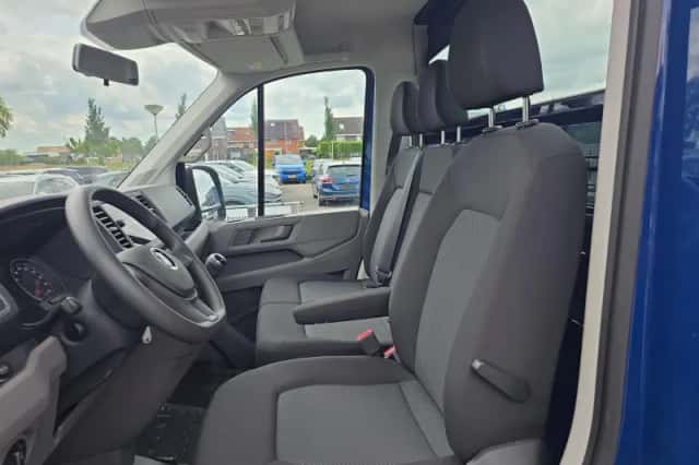 Volkswagen Crafter (2021) thumbnail 4