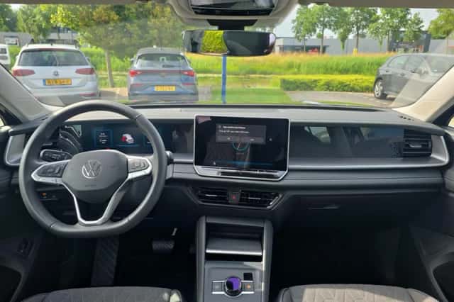 Volkswagen Tayron (2025) thumbnail 6