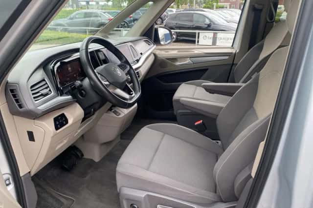 Volkswagen Multivan (2023) thumbnail 5