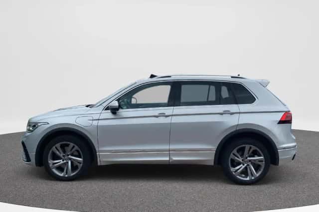 Volkswagen Tiguan (2022) thumbnail 2