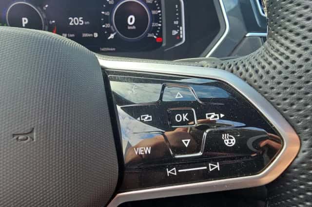 Volkswagen Tiguan (2022) thumbnail 17