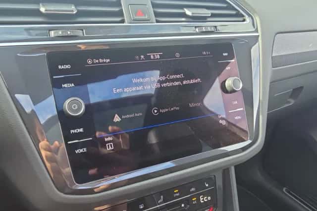 Volkswagen Tiguan (2022) thumbnail 21