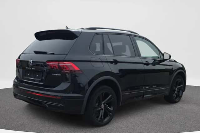 Volkswagen Tiguan (2023) thumbnail 2