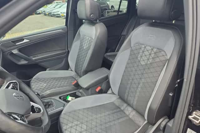 Volkswagen Tiguan (2023) thumbnail 6