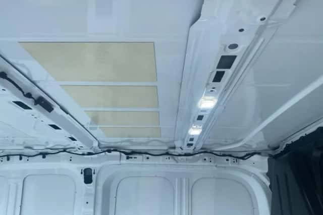 Volkswagen E-Transporter (2026) thumbnail 17