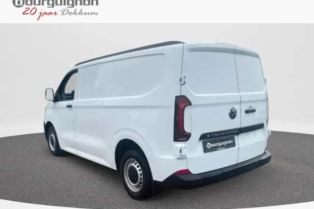 Volkswagen E-Transporter (2026) thumbnail 3