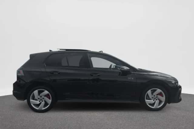 Volkswagen Golf (2025) thumbnail 8