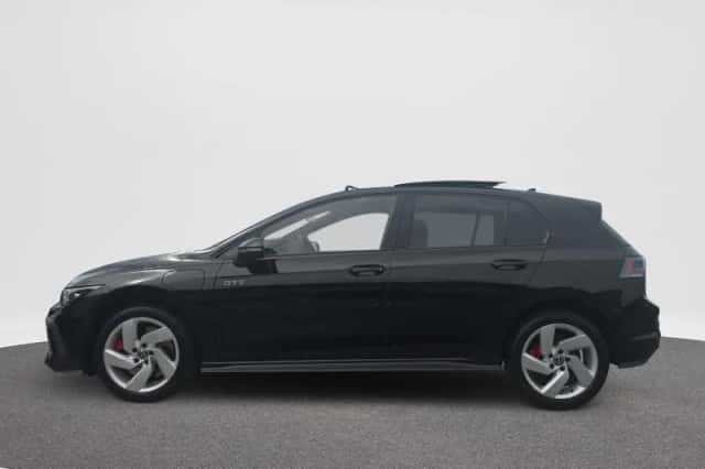 Volkswagen Golf (2025) thumbnail 9