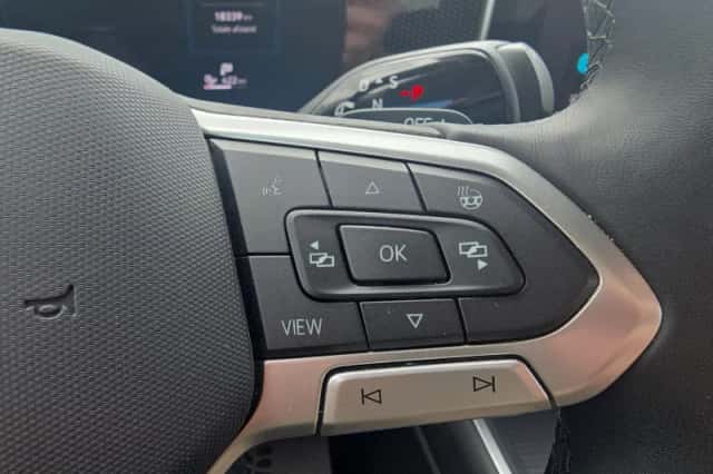 Volkswagen Passat (2025) thumbnail 12