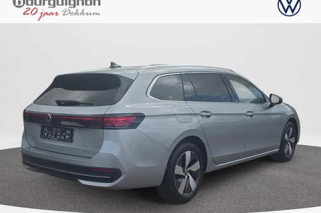 Volkswagen Passat (2025) thumbnail 7