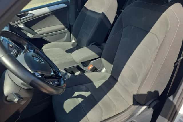 Volkswagen Tiguan (2017) thumbnail 6