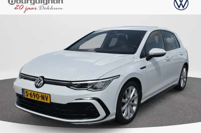 Volkswagen Golf (2022) thumbnail 1