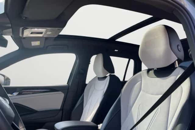 Volkswagen Tiguan (2025) thumbnail 6
