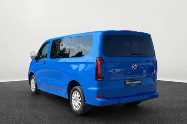 Volkswagen E-Transporter Caravelle (2025) thumbnail 2