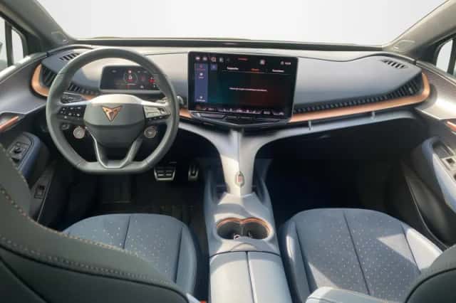 CUPRA Tavascan (2025) thumbnail 4