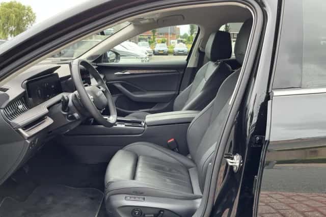 Škoda Superb (2025) thumbnail 5