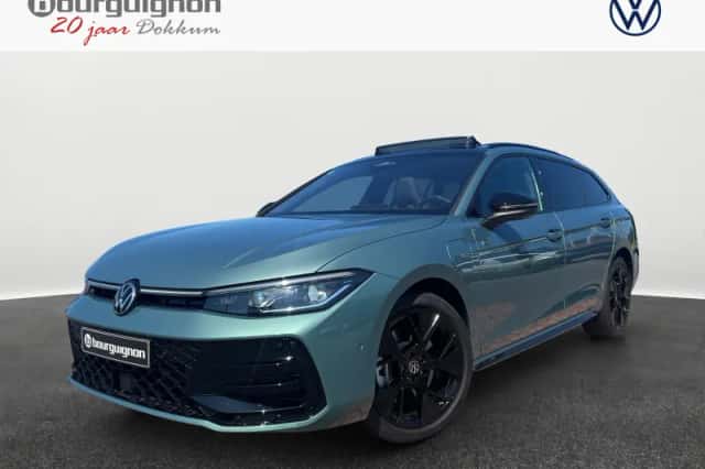 Volkswagen Passat (2025) thumbnail 1