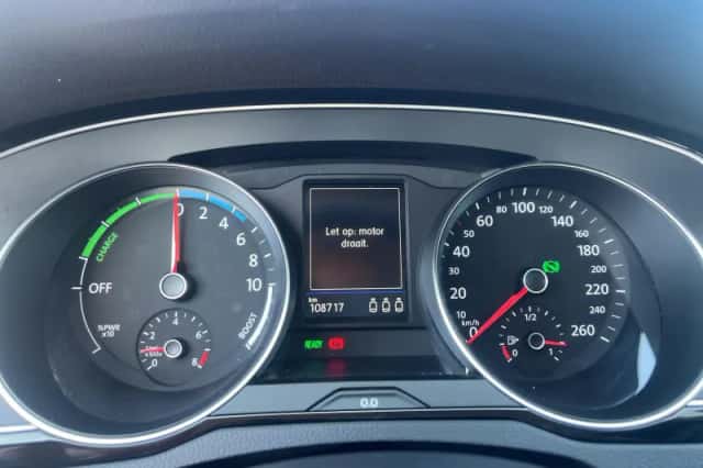 Volkswagen Passat (2023) thumbnail 6