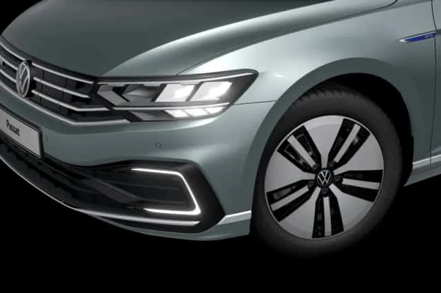 Volkswagen Passat (2021) thumbnail 6