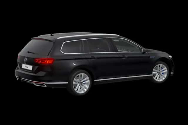 Volkswagen Passat (2023) thumbnail 2