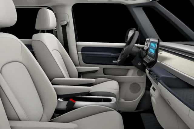 Volkswagen ID. Buzz (2024) thumbnail 6