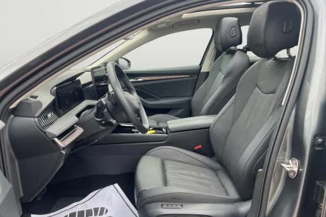 Škoda Superb (2025) thumbnail 3