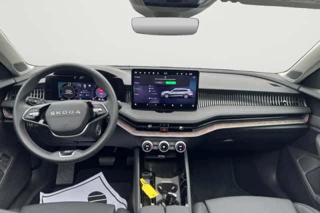 Škoda Superb (2025) thumbnail 4