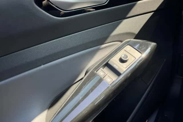 Volkswagen ID.4 (2022) thumbnail 6