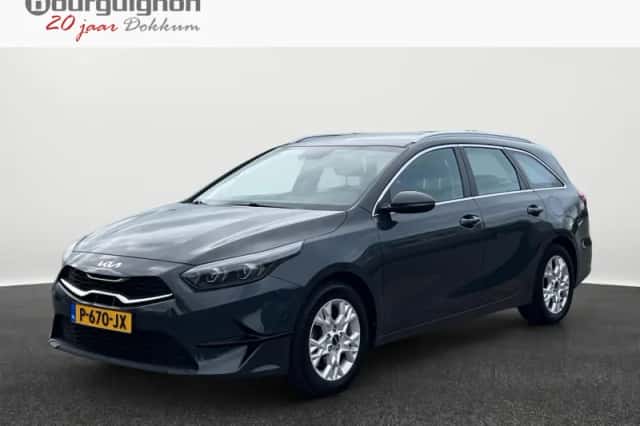 Kia Ceed Sportswagon (2022) thumbnail 1