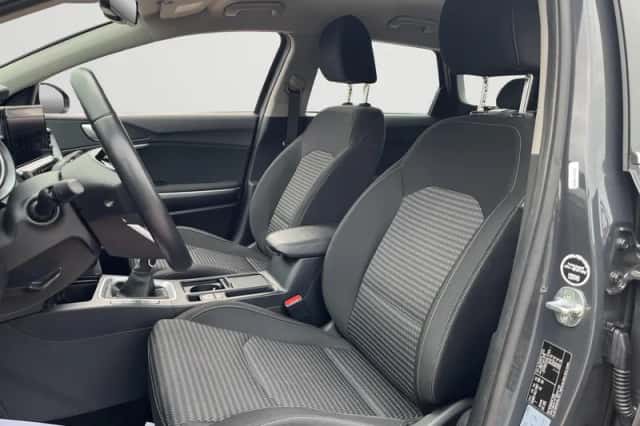 Kia Ceed Sportswagon (2022) thumbnail 3