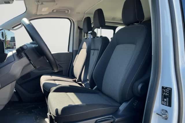Volkswagen E-Transporter (2026) thumbnail 3