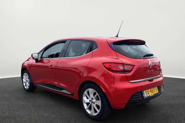 Renault Clio (2018) thumbnail 2