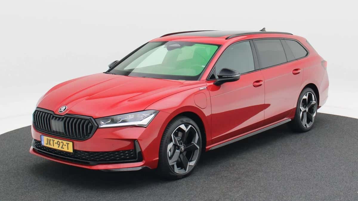 Škoda Superb (2025) — foto 1