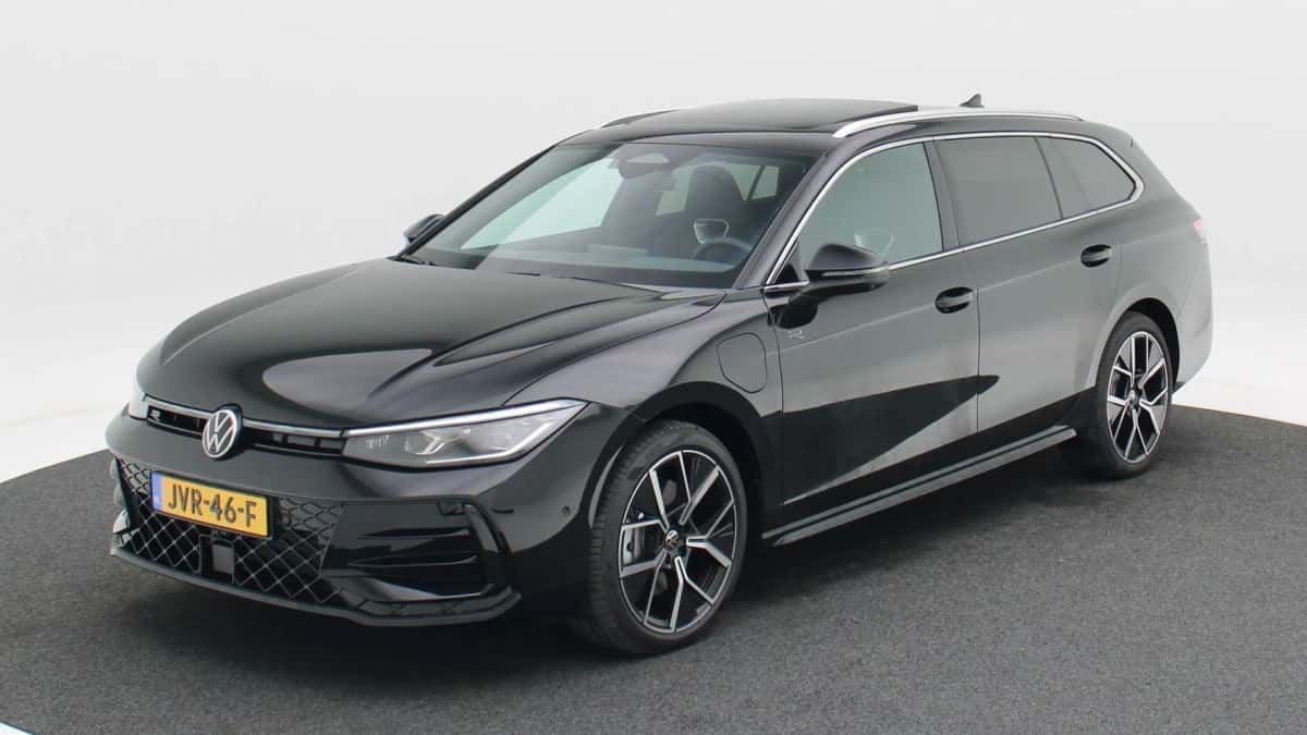 Volkswagen Passat (2026) — foto 1