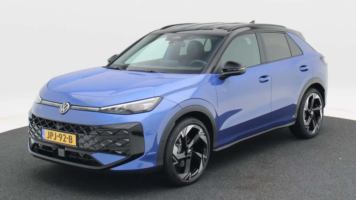 Volkswagen T-Roc (2025) — foto 1