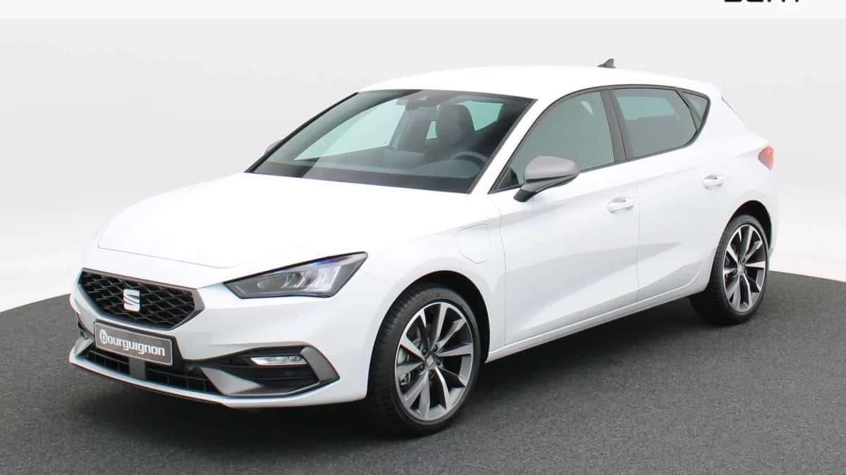 SEAT Leon (2025) — foto 1