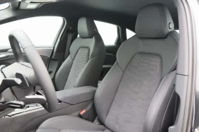 Audi A6 (2025) thumbnail 5