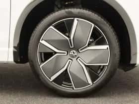 Volkswagen Tiguan (2026) thumbnail 12