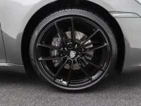 Porsche 911 (2023) thumbnail 13