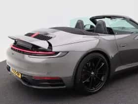 Porsche 911 (2023) thumbnail 16